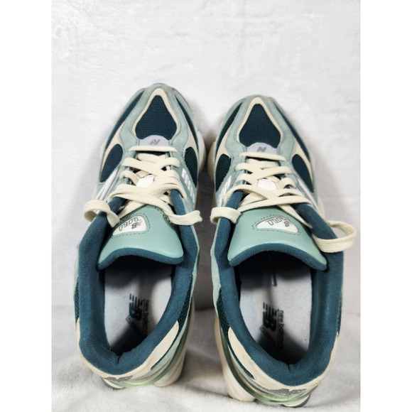 New Balance 9060 New Spruce Salt Marsh Green M 9.5 / W 11 U9060FG Sneakers - Picture 7 of 12